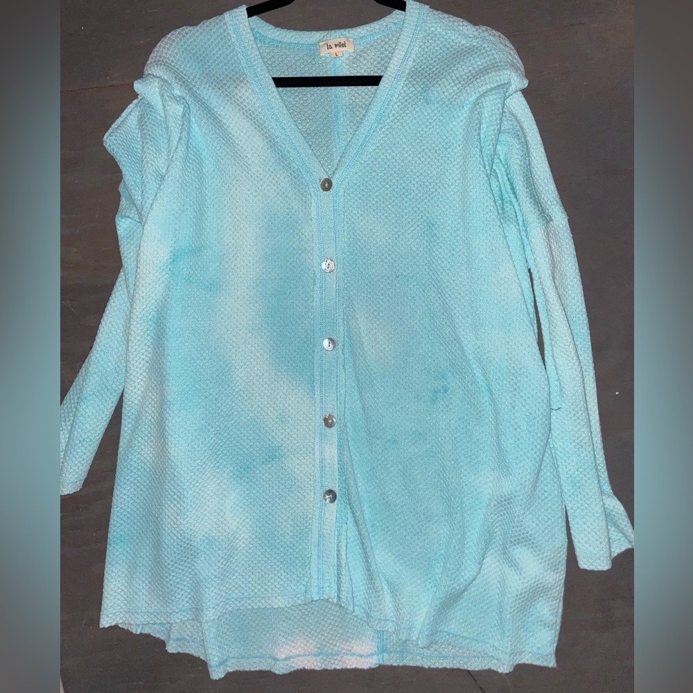 Waffle knit, Button front Turquoise and white long sleeve top💗